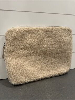 Plush Shearling Zip Sherpa Computer Tablet Case Pouch- Cream (laptop bag)
